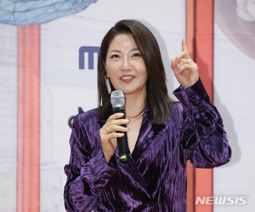 배우 서이숙이 출연 중인 '스타트업' 촬영이 중단됐다. /사진=뉴시스