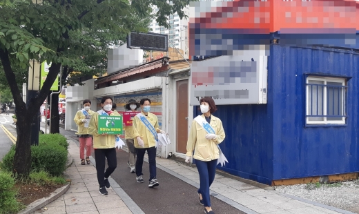 사회적 거리두기 캠페인 장면. / 사진제공=의정부시