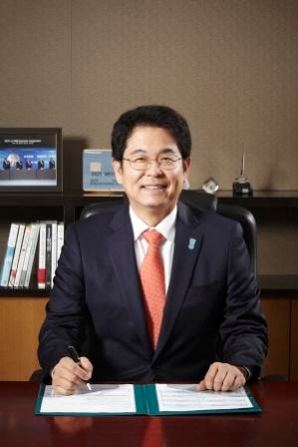 KB금융지주 회장 최종 후보로 기존 윤종규 회장을 포함한 김병호, 이동철, 허인 등 4명이 확정됐다. 사진은 김병호 전 하나금융지주 부회장/사진=하나금융