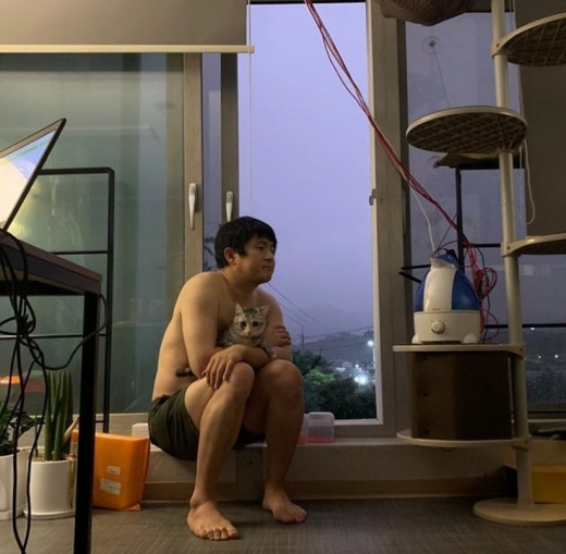 여혐 논란에 휩싸인 기안84가 잔신의 인스타그램에 근환을 전했다. /사진=기안84 인스타그램 캡처