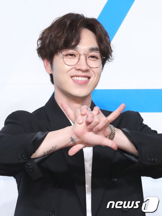 가수 이석훈이 휴가 간 장성규를 대신해 굿모닝FM DJ로 나섰다. /사진=뉴스1