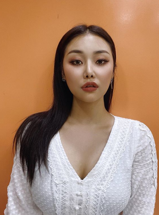 가수 치타가 평소 스타일과 다른 긴 머리에 대해 언급했다. /사진=치타 인스타그램