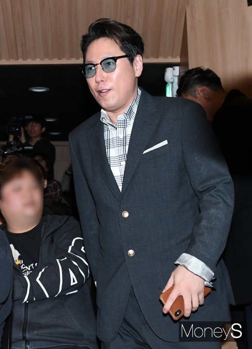 가수 윤종신이 모친상을 당했다. /사진=장동규 기자