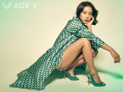 배우 예원이 화보를 통해 가을 여신의 매력을 뽐냈다. /사진=더에디케이/ADX-V ,선인장스튜디오 제공