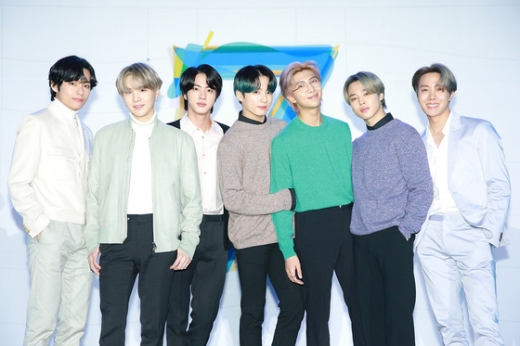 그룹 '방탄소년단'의 신곡 '다이너마이트'가 빌보드 핫100 차트에서 2주 연속 1위에 오르는 기염을 토했다. /사진=뉴스1(빅히트 제공)
