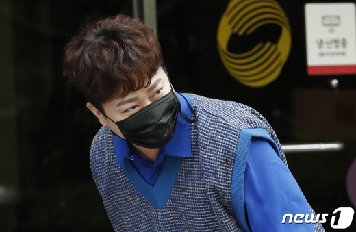 [사진] 박현빈 '다정한 인사'