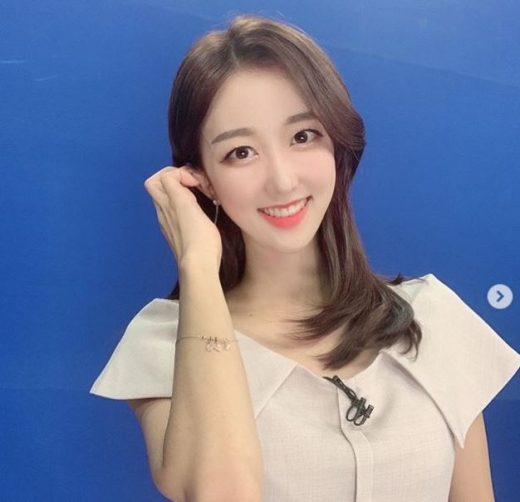 김지효 기상캐스터가 자신을 둘러싼 논란에 대해 해명했다. /사진=김지효 인스타그램