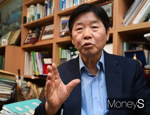 이장희 한국외대 명예교수는 "딜레마의 연속인 남·북 관계 해결을 위해 정부의 자주적 역량을 키워야 한다"고 말했다. /사진=장동규 기자