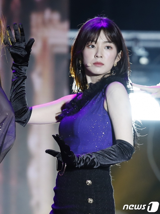 [사진] 레드벨벳 아이린 '인형이라 부를래'