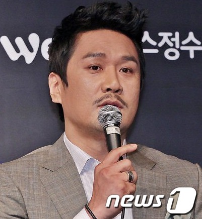 현 정부와 관련 인사들을 비판했던 가수 JK김동욱이 자신의 트위터 계정을 닫겠다고 선언했다. /사진=뉴스1