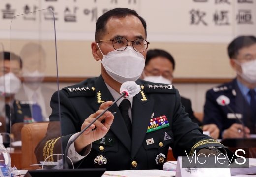 [머니S포토] 국정감사 출석한 남영신 육군참모총