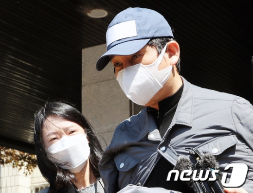 '라임자산운용(라임) 사태'의 주범으로 지목된 김봉현 전 스타모빌리티 회장이 본인의 횡령 사건 재판에 불출석했다. /사진=뉴스1
