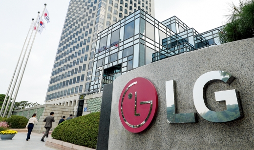 LG화학과 SK이노베이션의 배터리 영업비밀 침해 소송을 맡은 미국 국제무역위원회(ITC)의 최종 결정이 2번째 미뤄졌다./뉴스1