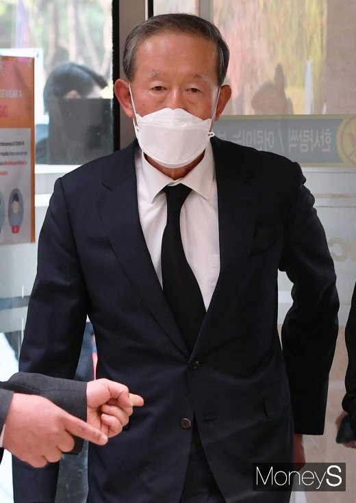 [머니S포토] 빈소 조문하는 허창수 전국경제인연합회 회장