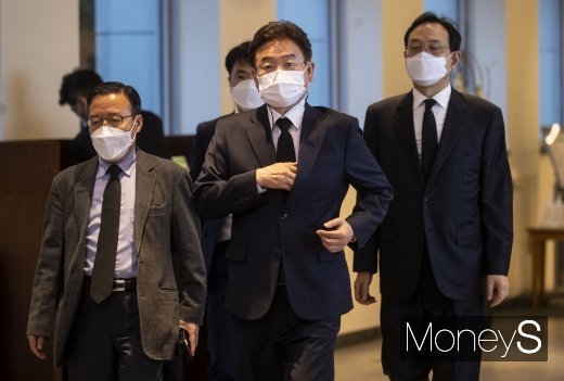 [머니S포토] 이철우 경북도지사, 고 이건희 회장 조문