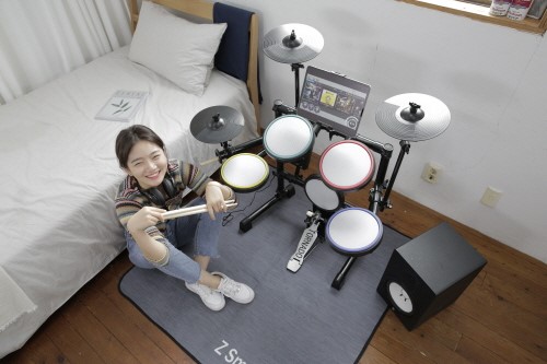 악기 스타트업 모플레이가 자사의 제품 스마트 드럼이 방송통신전파진흥원이 주관한 2020년 스마트미디어 대상에서 최우수상을 수상했다고 6일 밝혔다. /사진=모플레이 제공