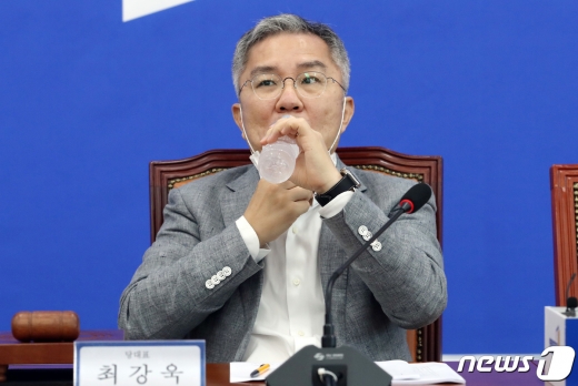 최강욱 열린민주당 대표. © News1 박세연 기자