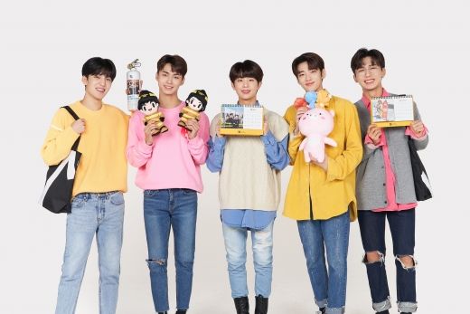 9일부터 오는 12월 13일까지 신협중앙회와 베스티안 재단이 진행하는 ‘저소득 화상환자 및 소방관을 위한 S.A.V.E.  캠페인’을 응원하는 인기 아이돌 ‘DONGKIZ’./사진=신협