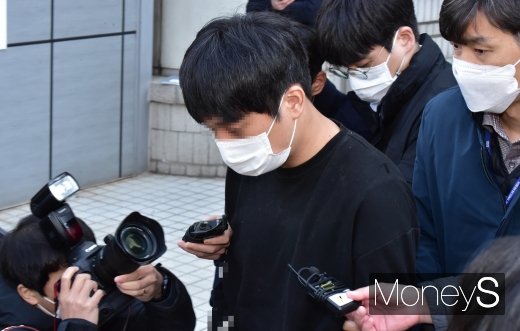 손정우 영장 기각, 법조계 반응은 양분… 신병확보 필요 없었다?