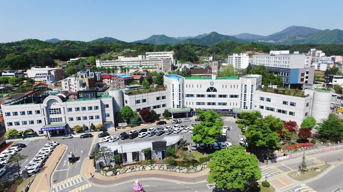 / 가평군청 전경.