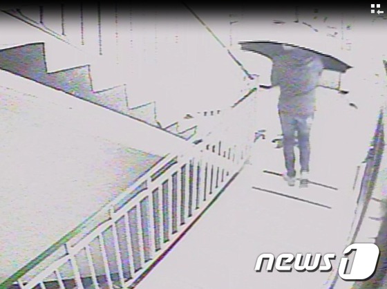 아파트 출입구 CCTV© News1