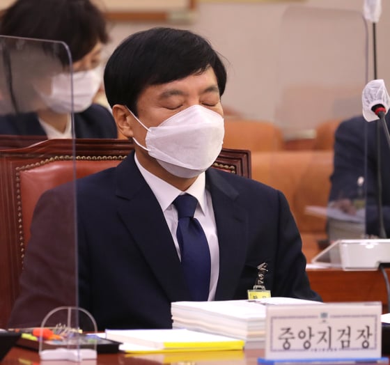 이성윤 서울중앙지검장이 갈수록 고립무원 상태에 빠지고 있다는 전망이 제기된다. /사진=뉴스1