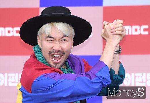 방송인 노홍철이 자기애 끝판왕 면모를 보였다. /사진=장동규 기자