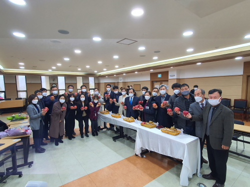  ‘2020 경기도 사과품평회’ 수상 기념식. / 사진제공=포천시