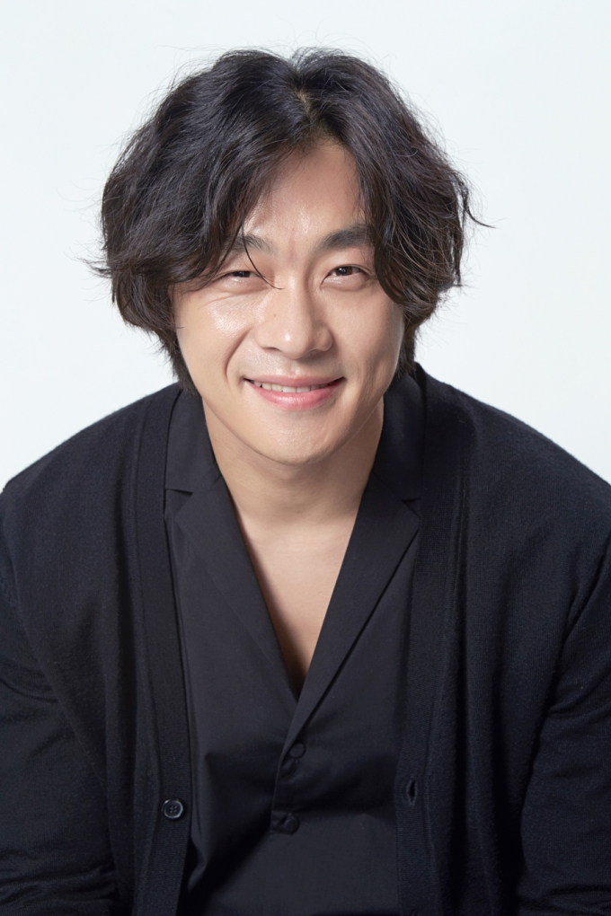 ©UL엔터테인먼트