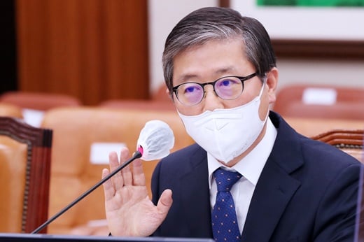 변창흠 국토교통부 장관 후보자는 23일 국회에서 열린 인사청문회에서 "서울도 밀도를 높이면 주택공급 여력이 충분하다"며 "장관에 취임하면 구체적으로 실행방안을 만들어 불안감을 막겠다"고 말했다. /사진=머니S 임한별 기자