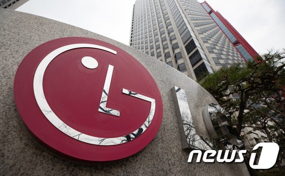 신한금융투자는  마그나와의 합작법인 설립을 발표한 LG전자의 목표주가를 상향했다./사진=뉴스1