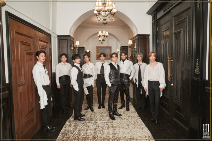 보이그룹 슈퍼주니어가 미국 빌보드의 ‘2020 보이밴드 배틀’(2020 Boy Band Battle)에서 1위를 차지했다. /사진=SM엔터테인먼트 제공