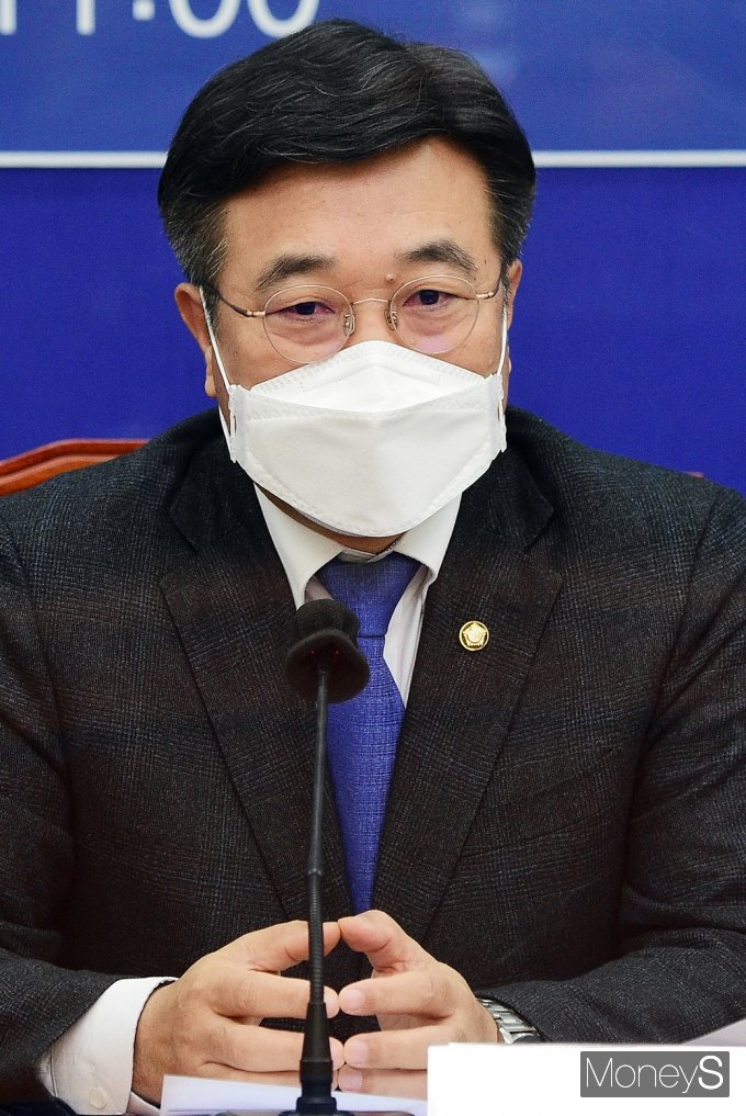 [머니S포토] 민주당 윤호중 