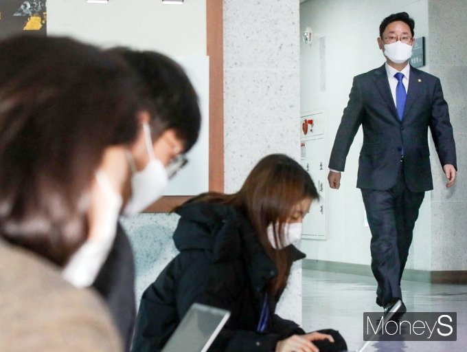 [머니S포토] 추미애 장관 후임 박범계 의원에 쏠린 이목