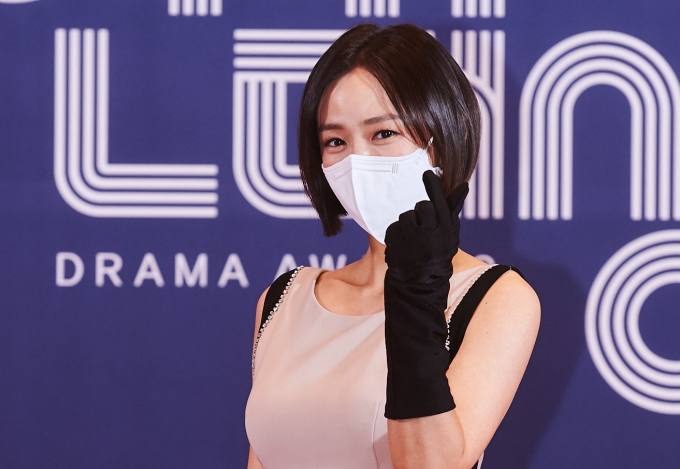배우 심이영이 '2020 mbc 연기대상' 황금연기상의 영예를 안았다. /사진=MBC 제공