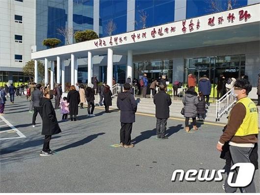 부산에서 교회 2곳이 대면예배를 강행했다./사진=뉴스1 