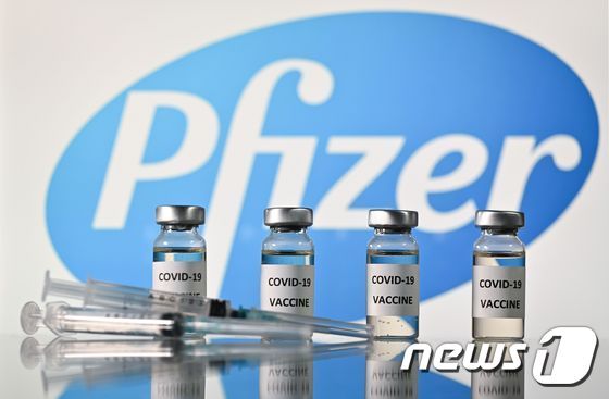 방역당국은 오는 2월 공급되는 코백스 초도물량으로 화이자 코로나19 백신이 될 가능성이 높다고 밝혔다. /사진=뉴스1