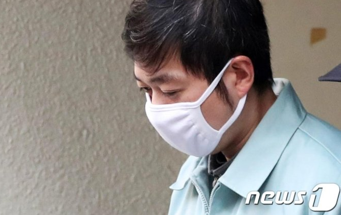 쇼트트랙 선수를 수년 동안 성폭행한 혐의를 받는 조재범 전 코치(40)가 1심에서 징역 10년6개월을 선고받았다. /사진=뉴스1 