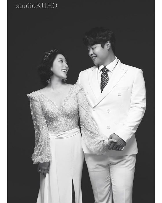 김영희(왼쪽)와 윤승열이 23일 결혼한다. /사진=김영희 인스타그램