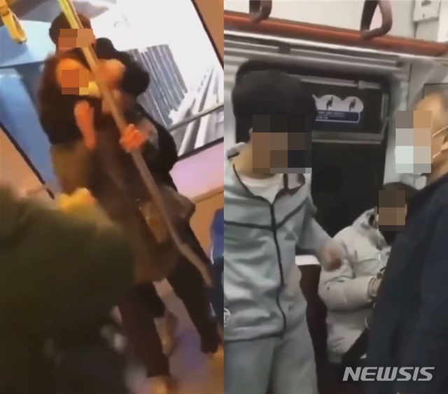 경기 의정부경전철과 지하철에서 중학생으로 추정되는 청소년들이 노인을 폭행하고 욕설을 퍼붙는 영상이 온라인에 유포돼 경찰이 조사에 나섰다. 사진은 관련 영상 캡처 자료.  /사진=뉴시스