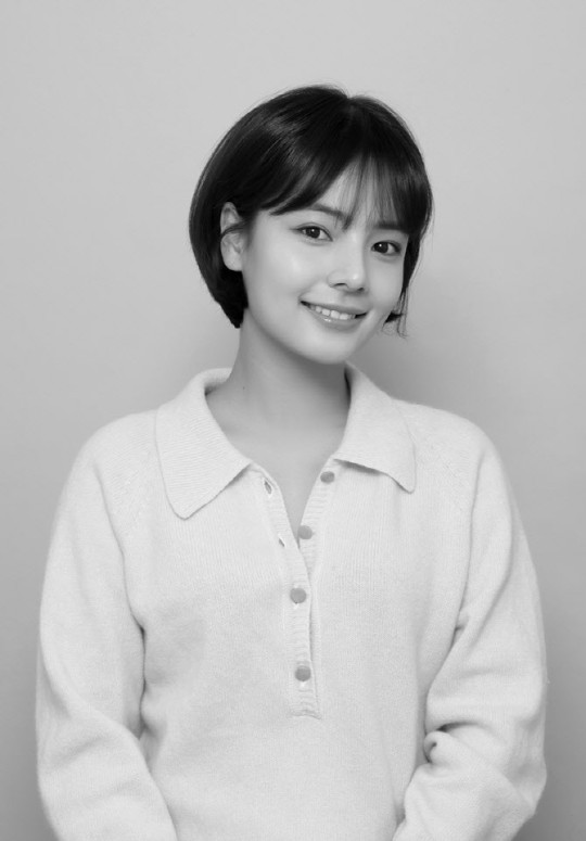 배우 송유정의 소속사가 가세연을 상대로 고소를 진행했다. /사진=써브라임아티스트에이전시 제공