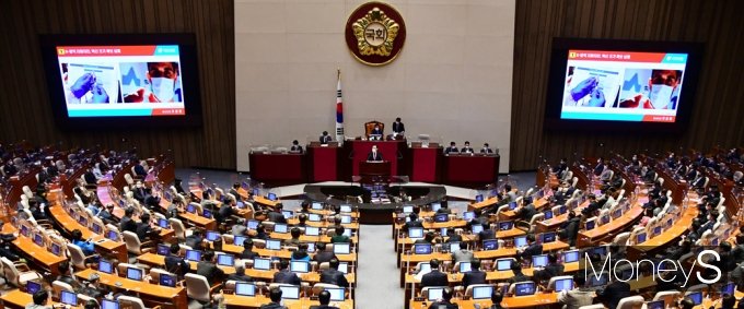 [머니S포토] K방역·백신예방 접종 등 발언하는 '주호영'
