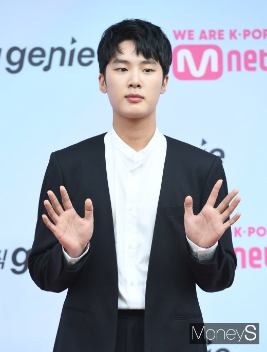 배우 김동희가 학교폭력 논란에 부인한 가운데, 추가 폭로 글이 등장했다. /사진=장동규 기자