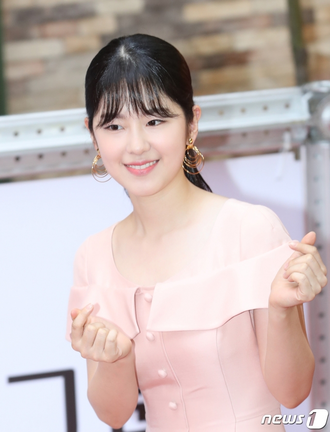온라인에서 박혜수 관련 학폭 의혹이 제기되자 소속사에서 법적 대응을 예고한 가운데 피해자 모임은 공식입장문을 냈다. /사진=뉴스1