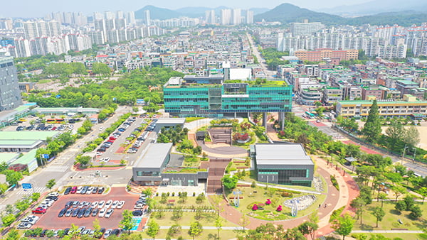 안산시 상록구(구청장 김제교)는 도로, 구거, 하천, 제방, 공원 등 방대한 공공용 행정재산에 대해 지목변경과 합병을 통한 정비를 추진한다고 15일 밝혔다. / 사진제공=안산시 상록구