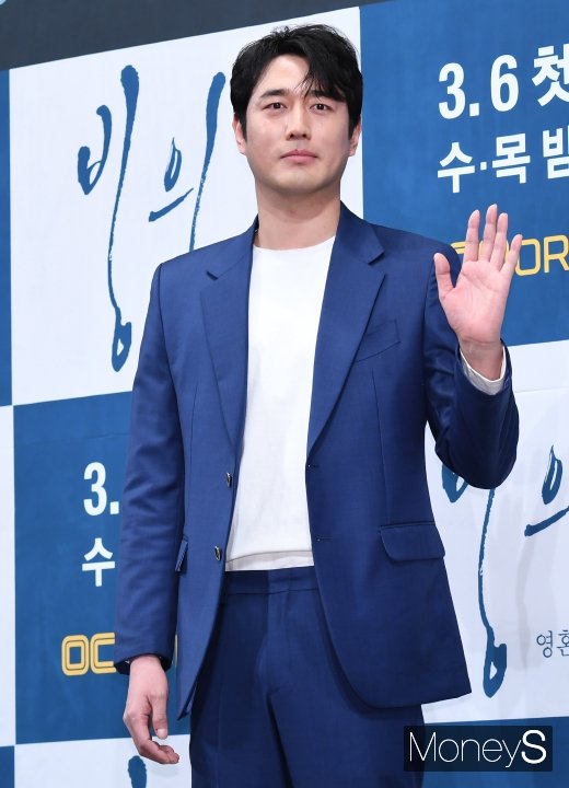 조한선이 학교폭력 의혹을 댓글로 일일이 해명했다. /사진=장동규 기자