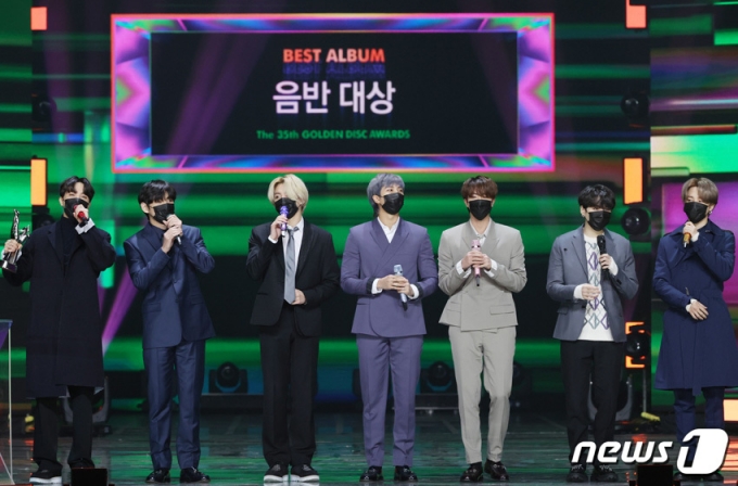 한 북한 매체는 BTS, 블랙핑크가 대기업에 착취를 당하고 있다는 황당한 기사를 보도했다./ 사진=뉴스1