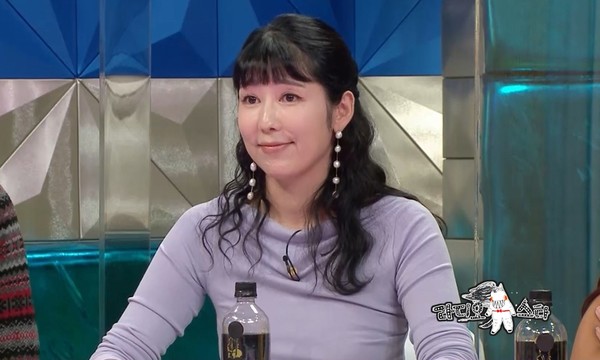 사유리가 이상민과 뽀뽀하는 영상을 아들이 안 봤으면 좋겠다고 말했다. /사진=라디오스타 제공