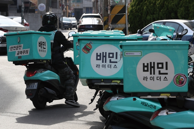 배달앱 배달의민족(배민) 운영사 우아한형제들의 지난해 매출이 1조원을 넘어섰다. /사진=뉴스1