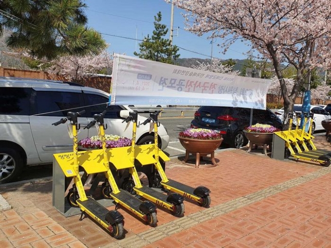 공유킥보드 씽씽이 창원시와 손잡고, 시내 8곳에 전동 킥보드 전용 주차시설 ‘씽씽 스테이션’을 설치, 운영한다. (씽씽 제공)